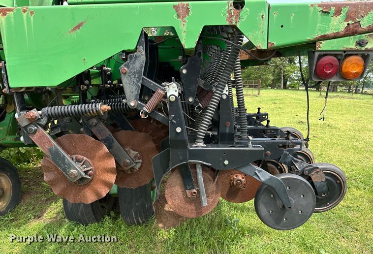 image for item NR9828 Great Plains  3010NT no-till grain drill