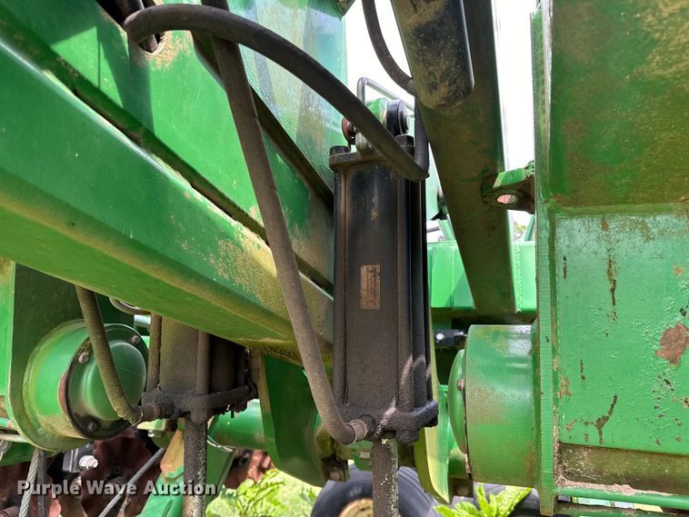 image for item NR9828 Great Plains  3010NT no-till grain drill