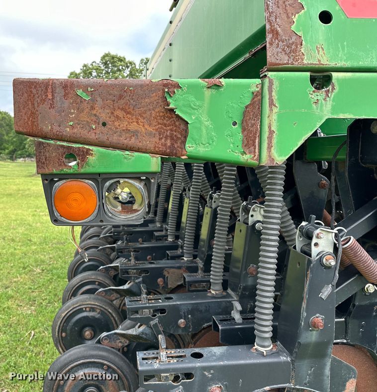 image for item NR9828 Great Plains  3010NT no-till grain drill