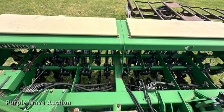 image for item NR9828 Great Plains  3010NT no-till grain drill