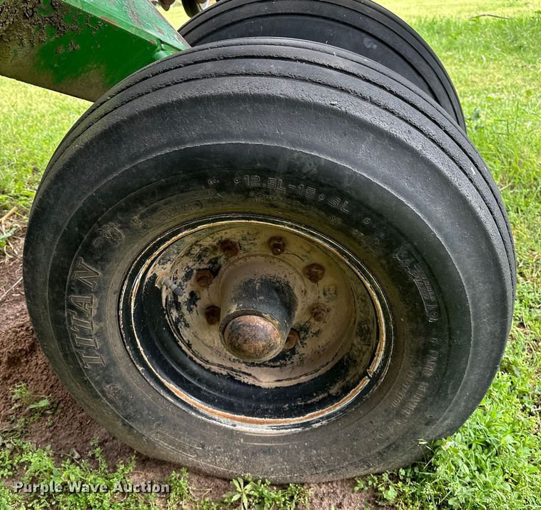 image for item NR9828 Great Plains  3010NT no-till grain drill