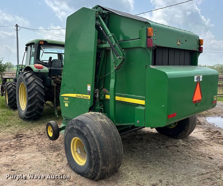image for item NR9830 2013 John Deere 569 MegaWidePlus round baler