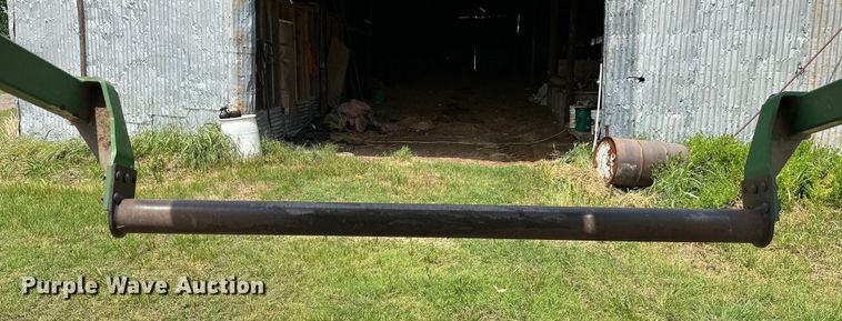 image for item NR9830 2013 John Deere 569 MegaWidePlus round baler