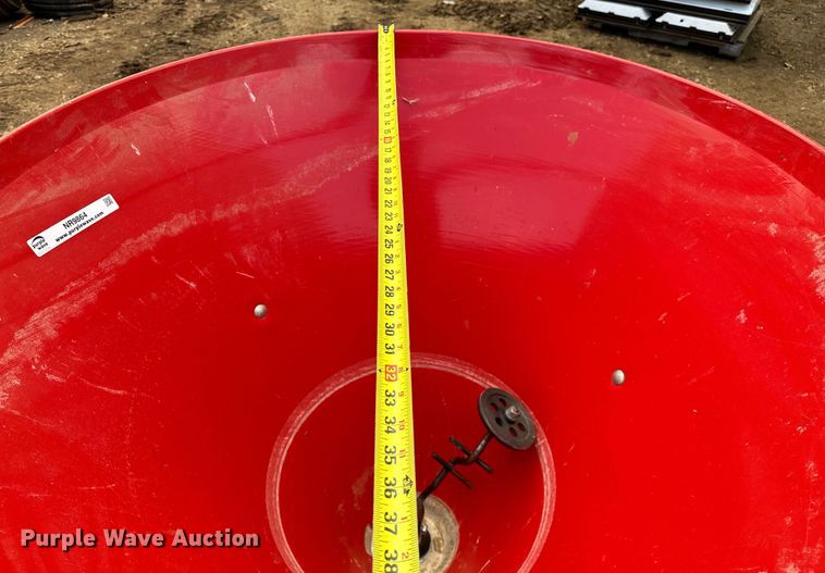 image for item NR9864 2012 Cosmo  500 spreader