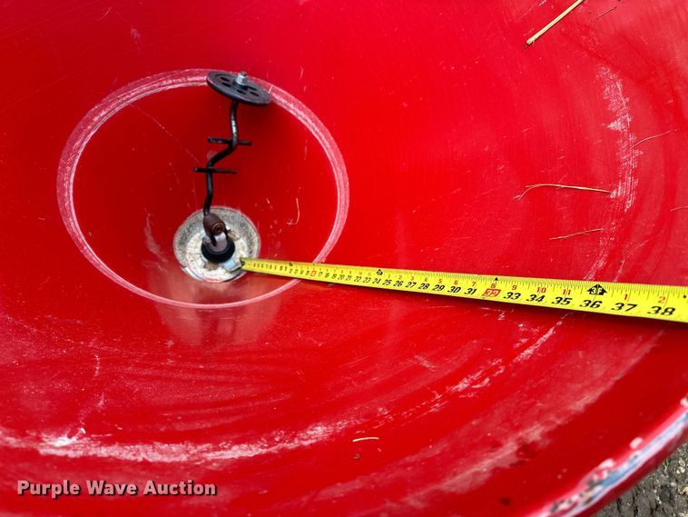 image for item NR9864 2012 Cosmo  500 spreader