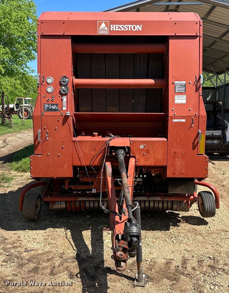 image for item NR9866 Hesston 846A round baler