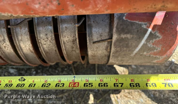 image for item NR9866 Hesston 846A round baler