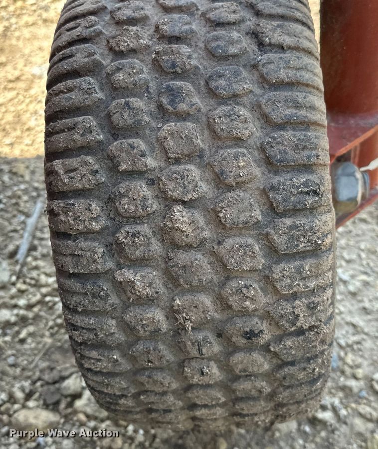 image for item NR9866 Hesston 846A round baler