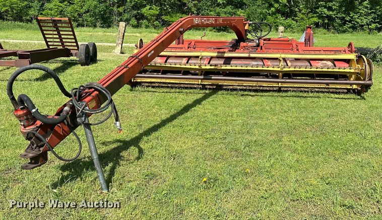 image for item NR9870 New Holland  116 swather / windrower