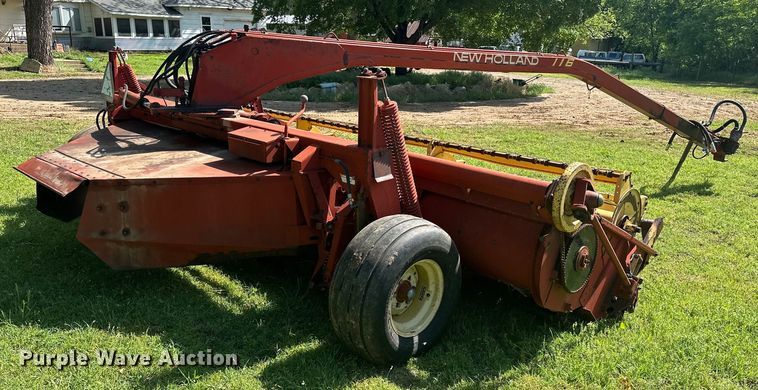 image for item NR9870 New Holland  116 swather / windrower