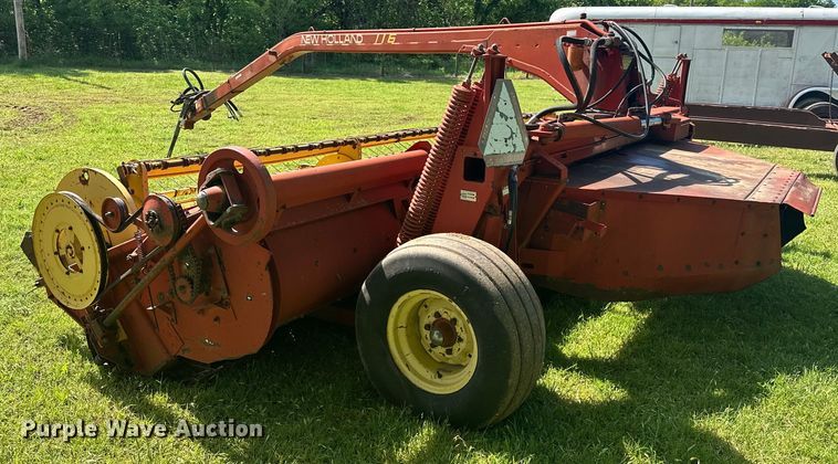 image for item NR9870 New Holland  116 swather / windrower