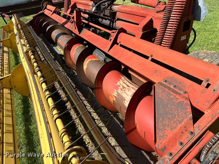 image for item NR9870 New Holland  116 swather / windrower