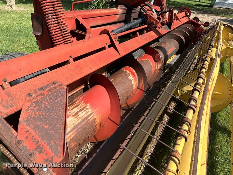 image for item NR9870 New Holland  116 swather / windrower