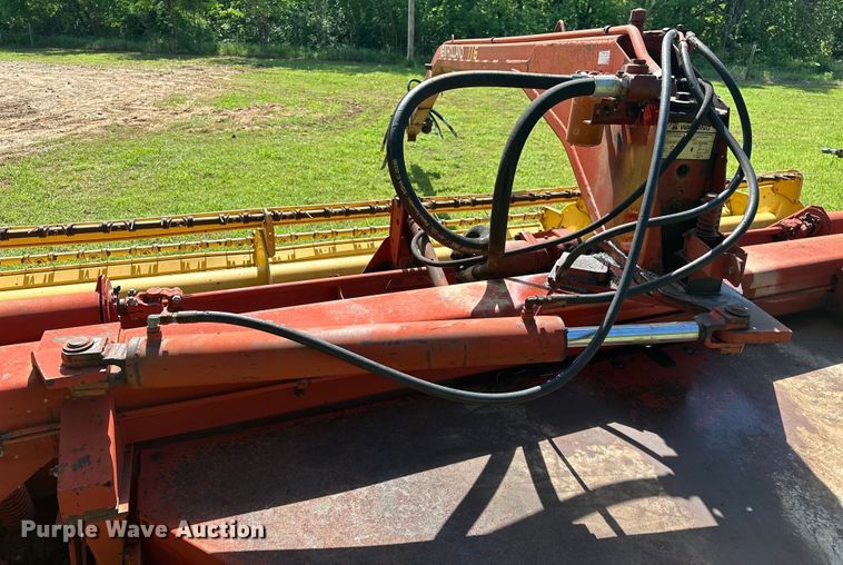 image for item NR9870 New Holland  116 swather / windrower