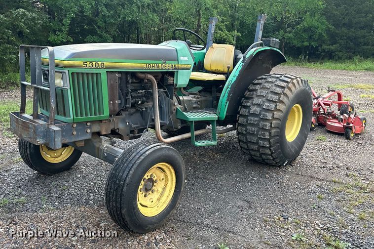image for item NR9875 1995 John Deere 5300 tractor