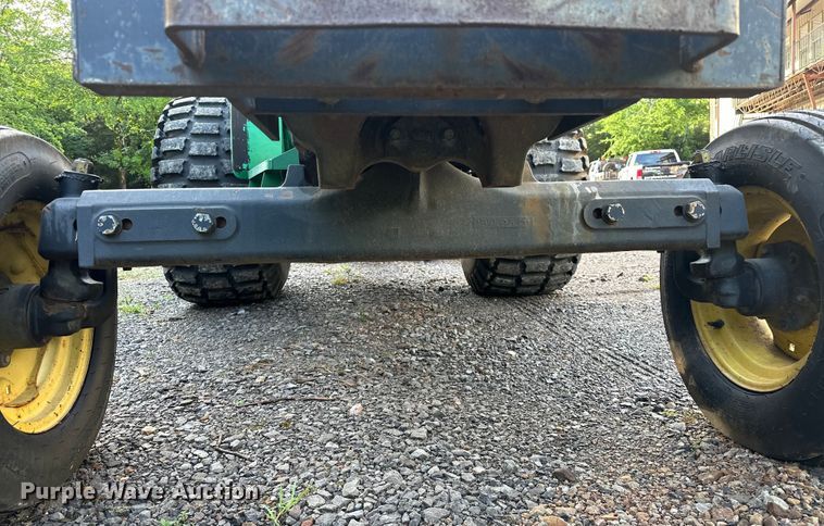 image for item NR9875 1995 John Deere 5300 tractor