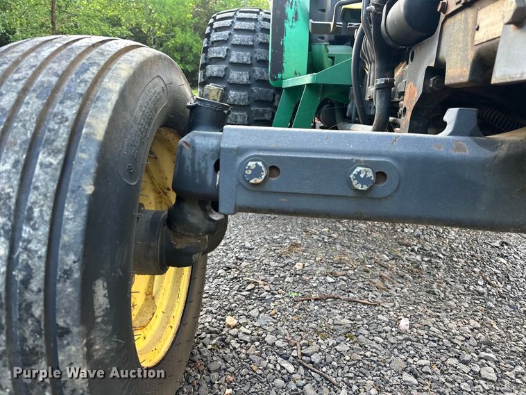 image for item NR9875 1995 John Deere 5300 tractor