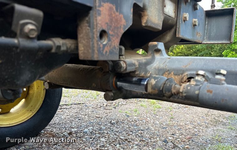 image for item NR9875 1995 John Deere 5300 tractor