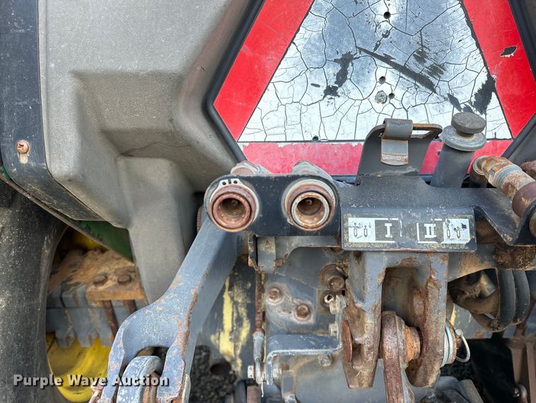 image for item NR9875 1995 John Deere 5300 tractor