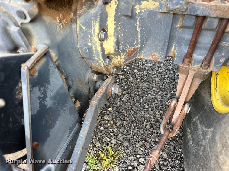 image for item NR9875 1995 John Deere 5300 tractor