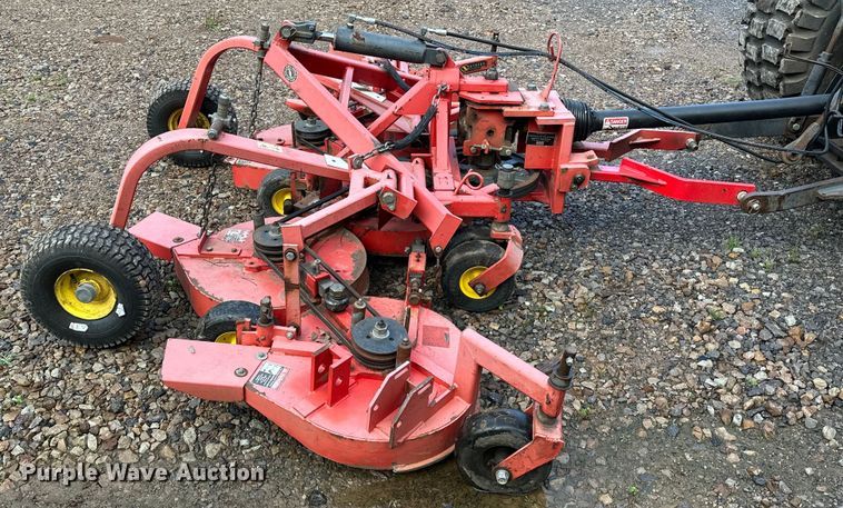 image for item NR9875 1995 John Deere 5300 tractor