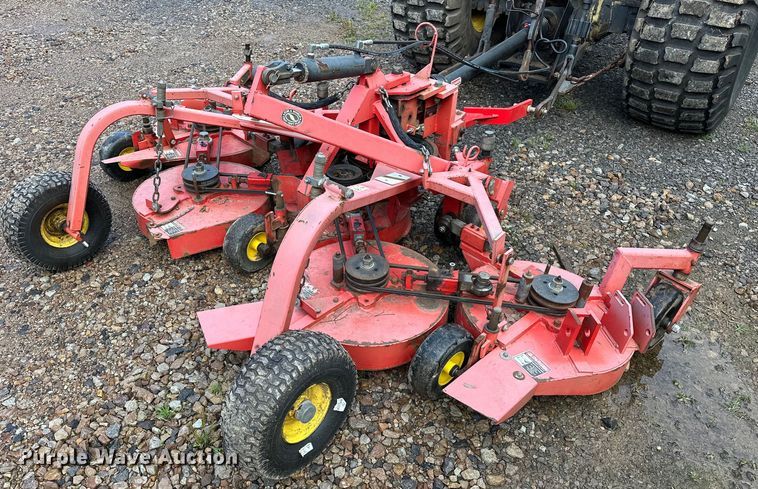 image for item NR9875 1995 John Deere 5300 tractor