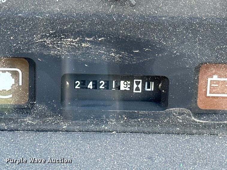 image for item NR9875 1995 John Deere 5300 tractor