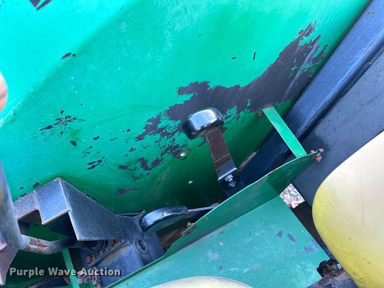 image for item NR9875 1995 John Deere 5300 tractor