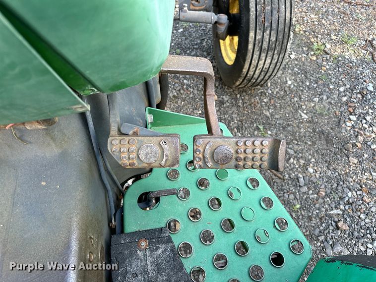image for item NR9875 1995 John Deere 5300 tractor