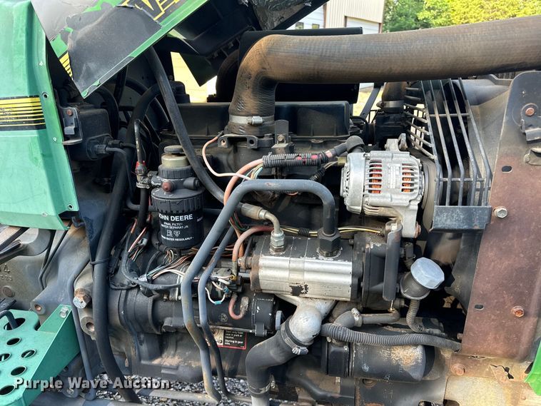 image for item NR9875 1995 John Deere 5300 tractor