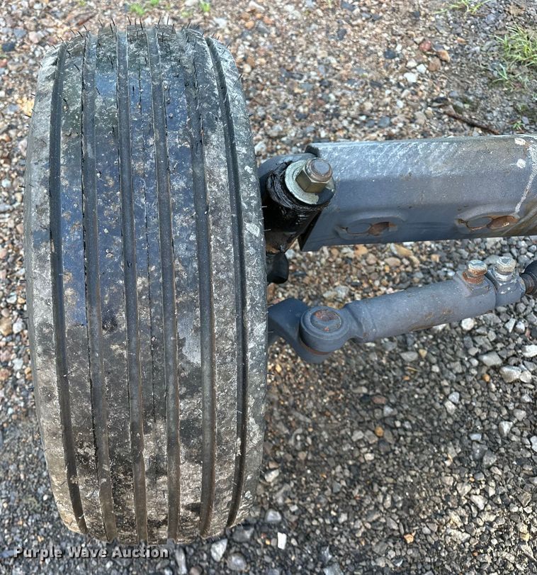 image for item NR9875 1995 John Deere 5300 tractor