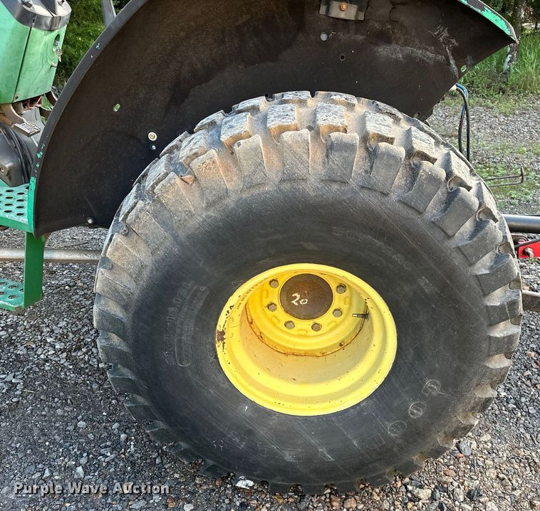 image for item NR9875 1995 John Deere 5300 tractor