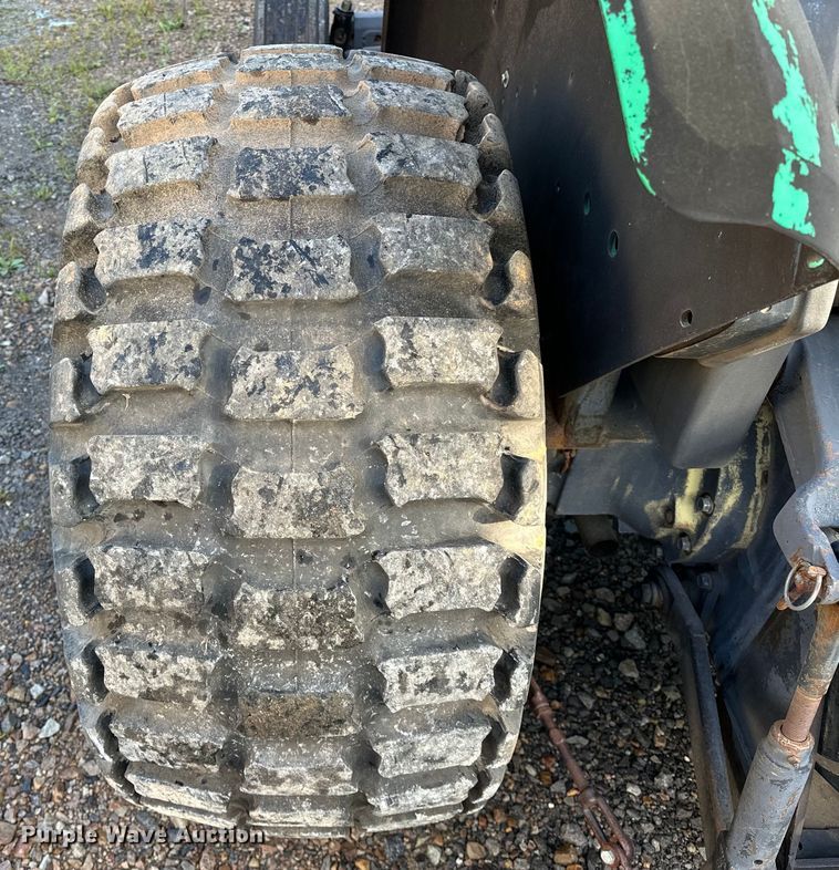 image for item NR9875 1995 John Deere 5300 tractor