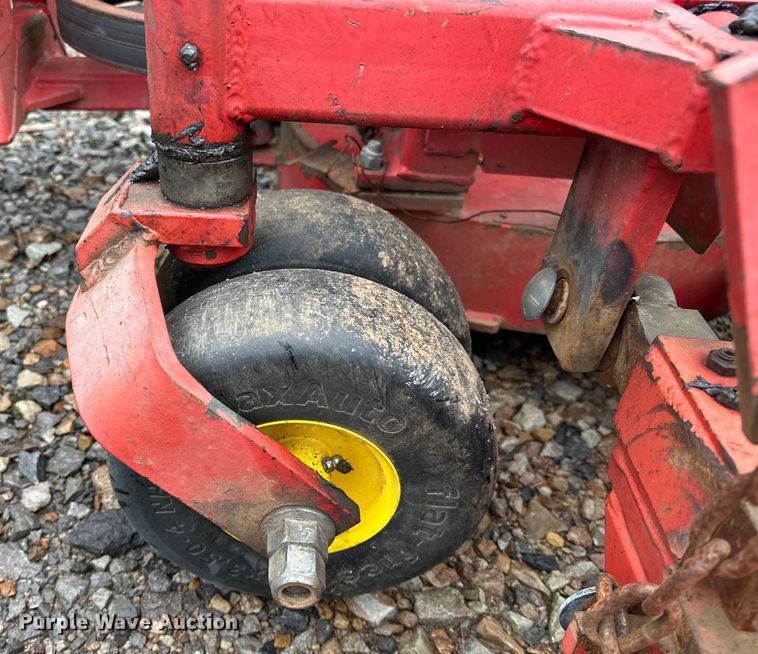 image for item NR9875 1995 John Deere 5300 tractor