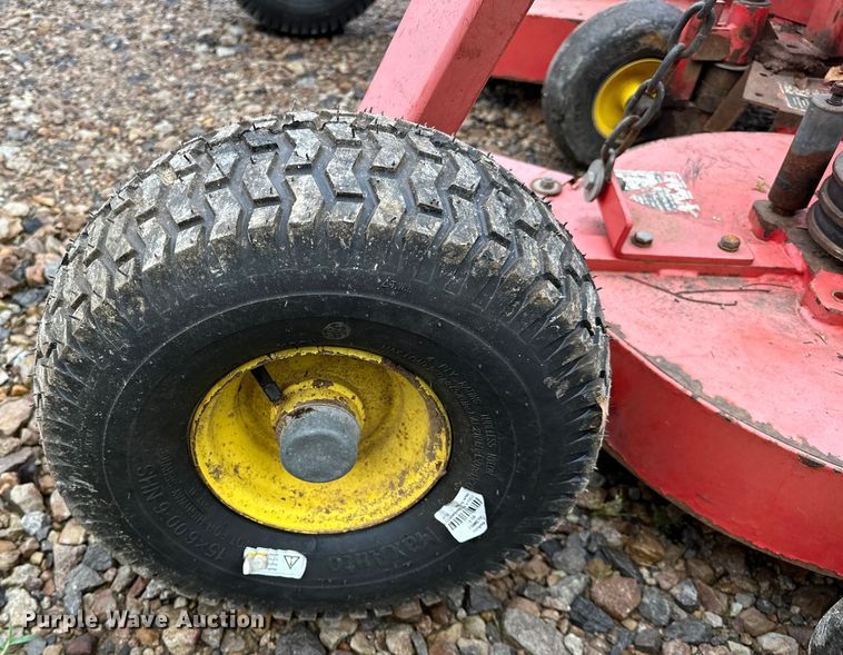 image for item NR9875 1995 John Deere 5300 tractor