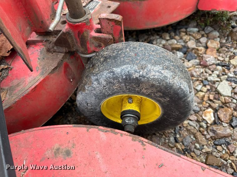 image for item NR9875 1995 John Deere 5300 tractor