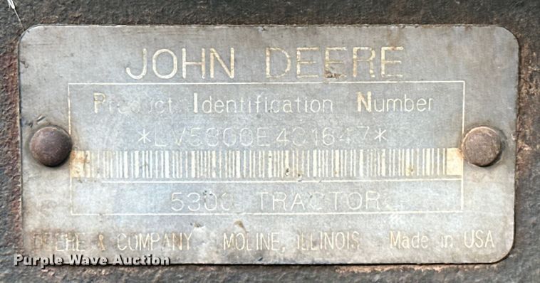 image for item NR9875 1995 John Deere 5300 tractor