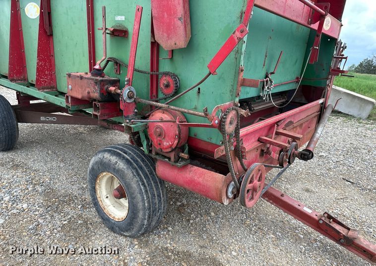 image for item NT9159 Balzer silage wagon