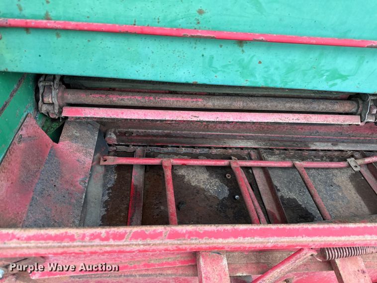 image for item NT9159 Balzer silage wagon