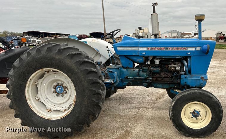 image for item NT9163 Ford 5000 tractor