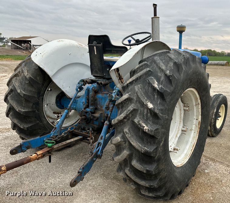 image for item NT9163 Ford 5000 tractor