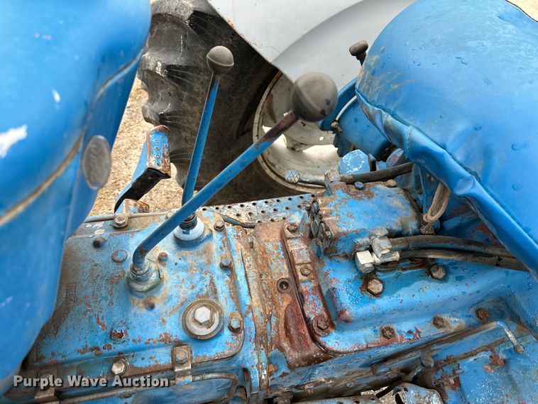 image for item NT9163 Ford 5000 tractor