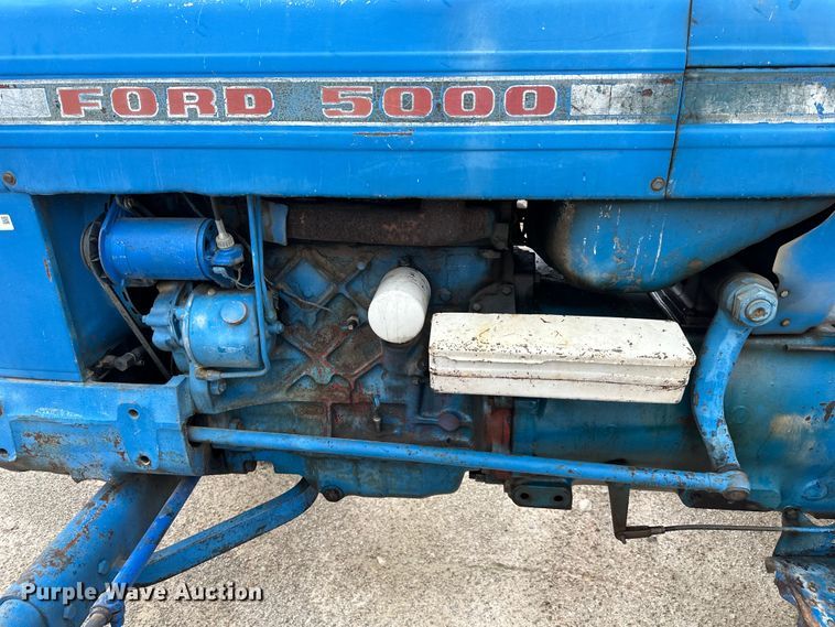 image for item NT9163 Ford 5000 tractor