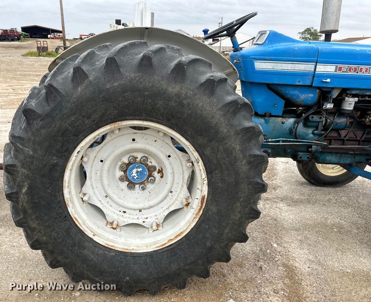 image for item NT9163 Ford 5000 tractor