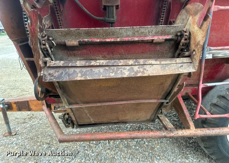 image for item NT9164 Kelly Ryan feed grinder/mixer
