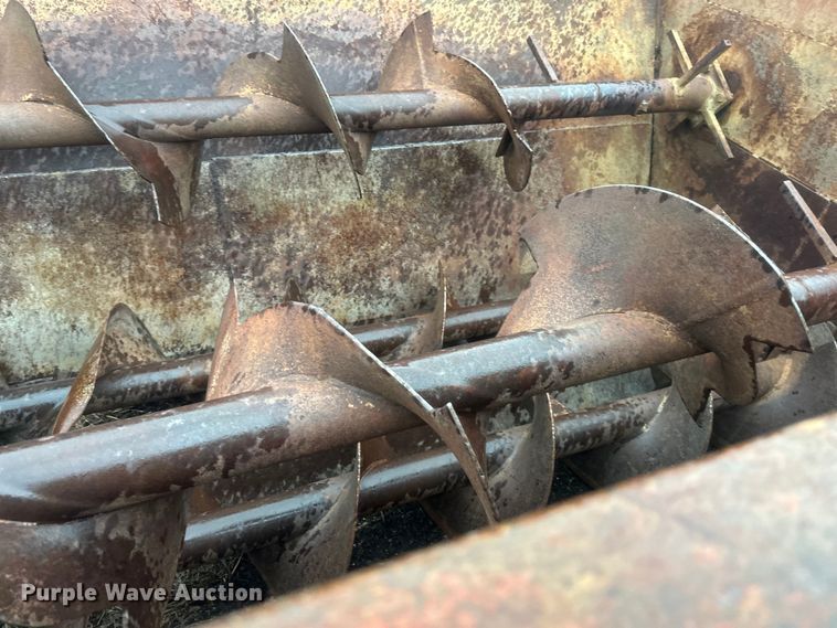 image for item NT9164 Kelly Ryan feed grinder/mixer