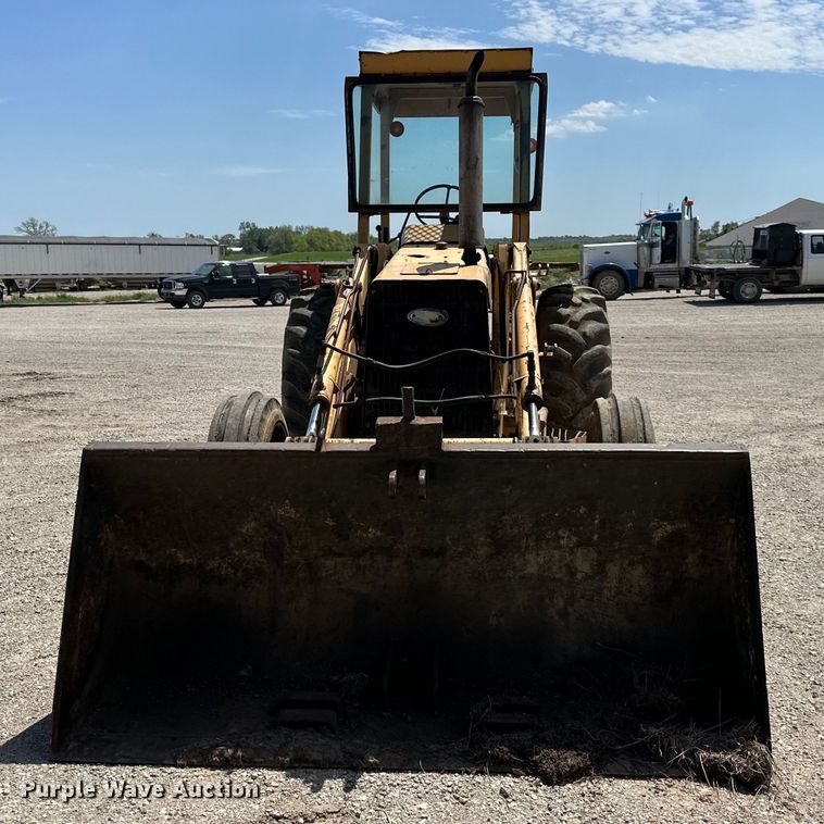 image for item NT9171 Ford 555B landscape tractor