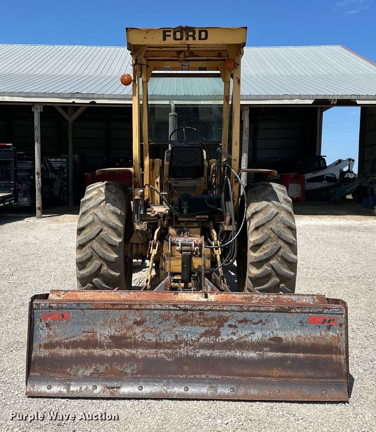 image for item NT9171 Ford 555B landscape tractor