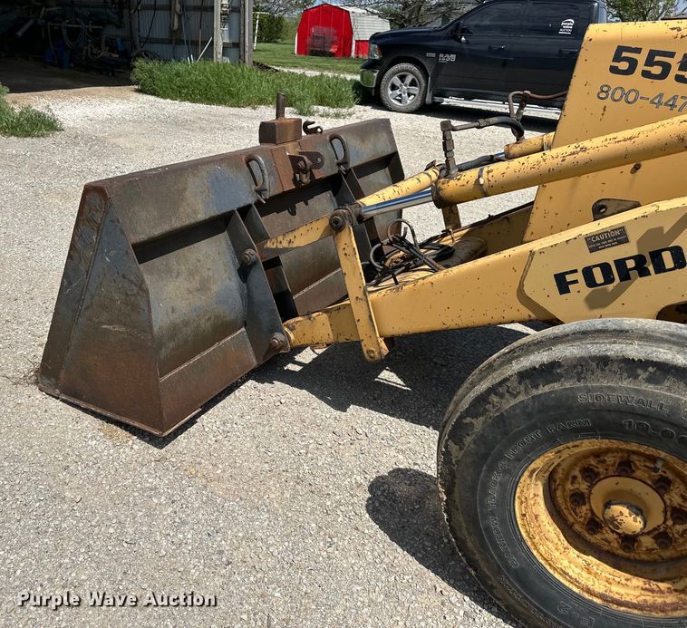 image for item NT9171 Ford 555B landscape tractor