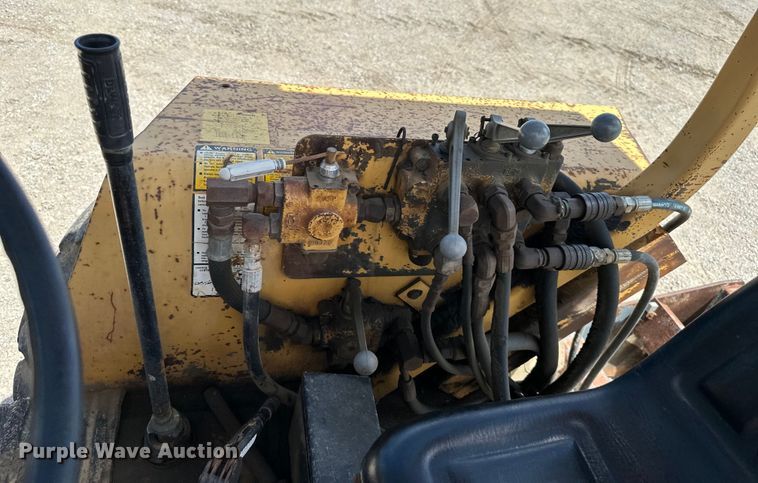 image for item NT9171 Ford 555B landscape tractor